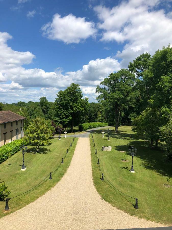 Chateau De La Gauderie Bed & Breakfast Sanilhac  Exterior photo